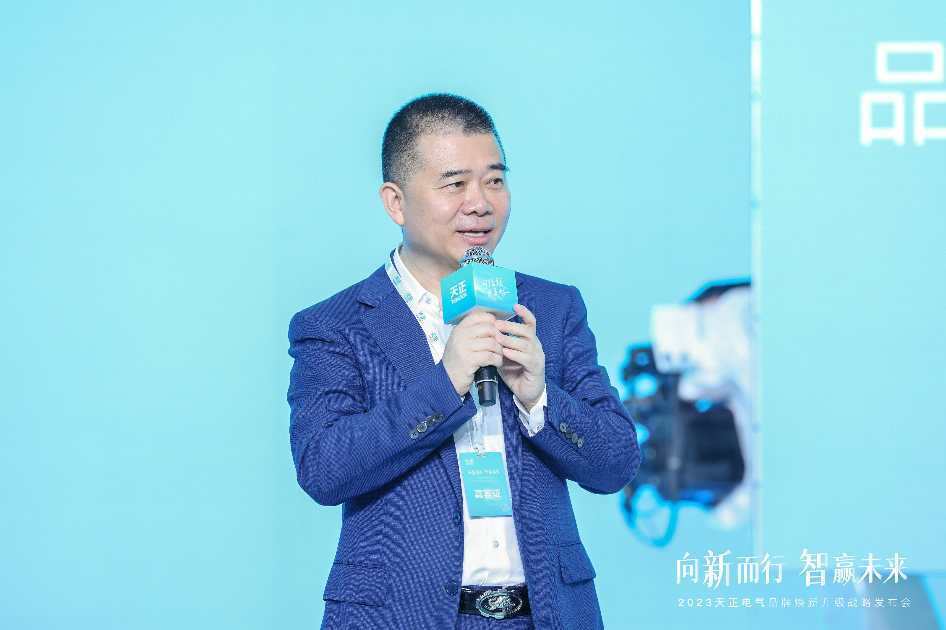 人民網(wǎng)專訪丨高天樂(lè)：凱發(fā)天生一觸即發(fā)品牌煥新 領(lǐng)航綠色能源新時(shí)代